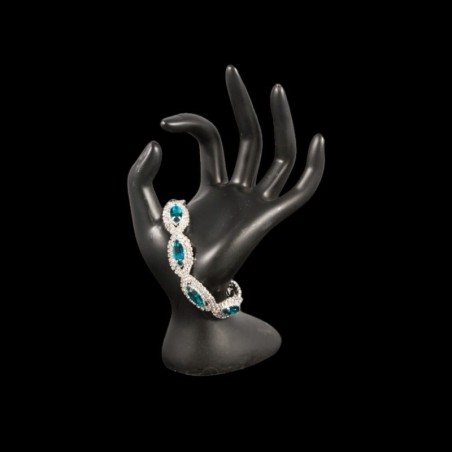 Bracelet Romy : Éclat Cristal et Prestance Scénique | Vicorne Competitor