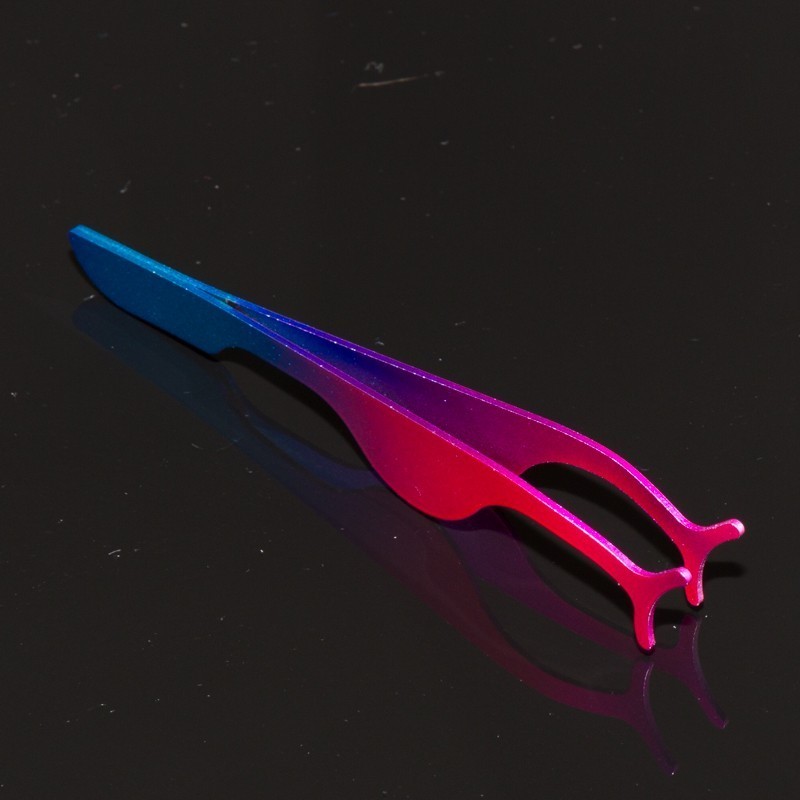 False Eyelash Tweezers: Precision and Speed ​​| Vicorne Competitor